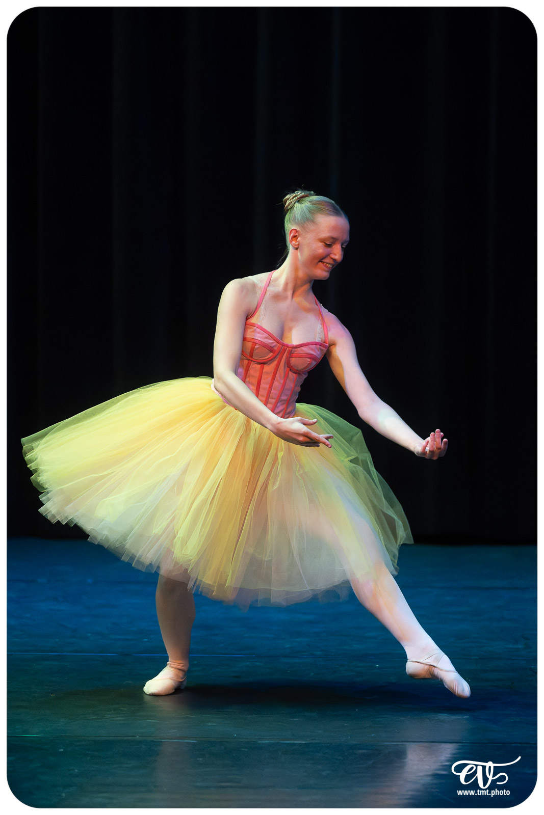 ECOLE DE DANSE CÉCILE ADAMOW